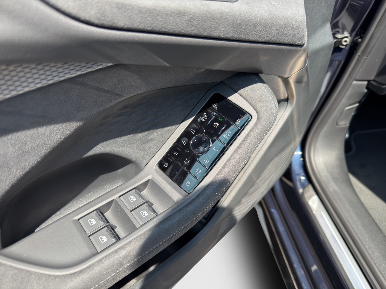 AUDI A5 Avant e-hybrid quattro 270 kW S tronic-image-14