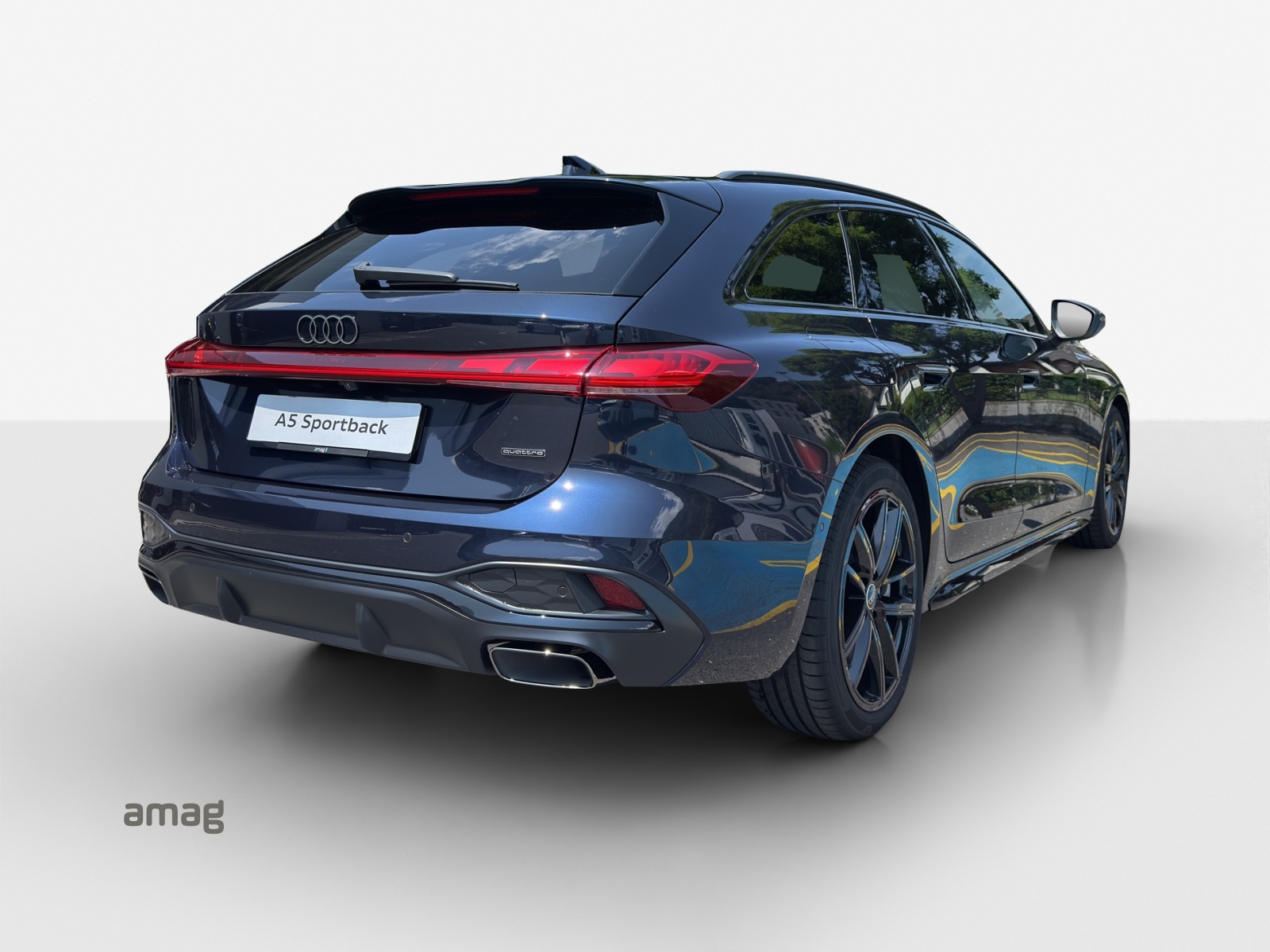 AUDI A5 Avant e-hybrid quattro 270 kW S tronic-image-4