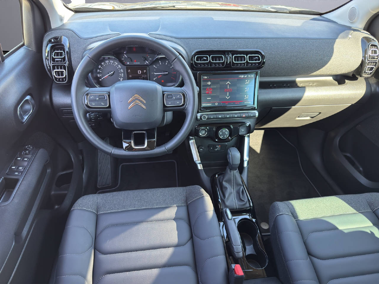 CITROEN C3 Aircross 1.2 PureTech 130 Swiss Edition-image-6