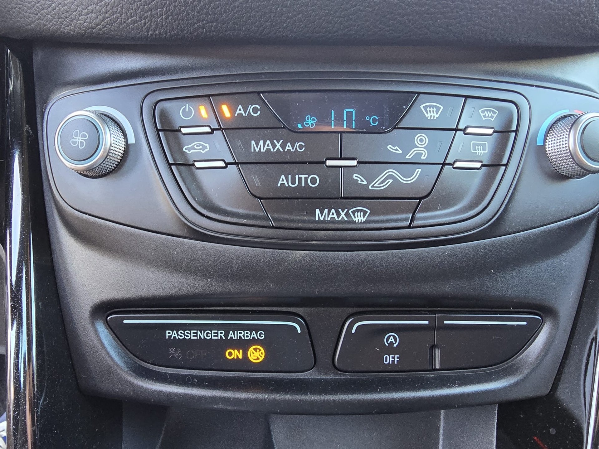 FORD B-Max 1.0 SCTi Trend-image-13