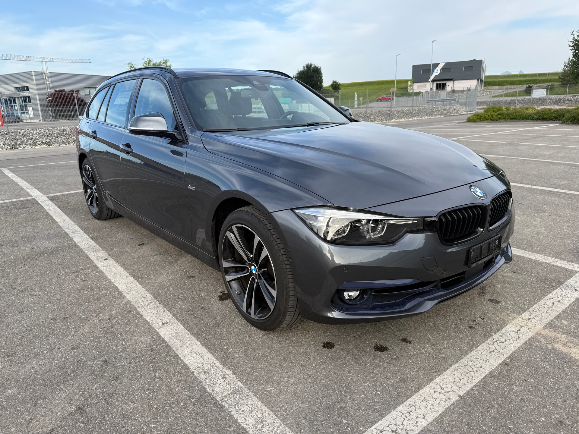 BMW 320d xDrive-image-6