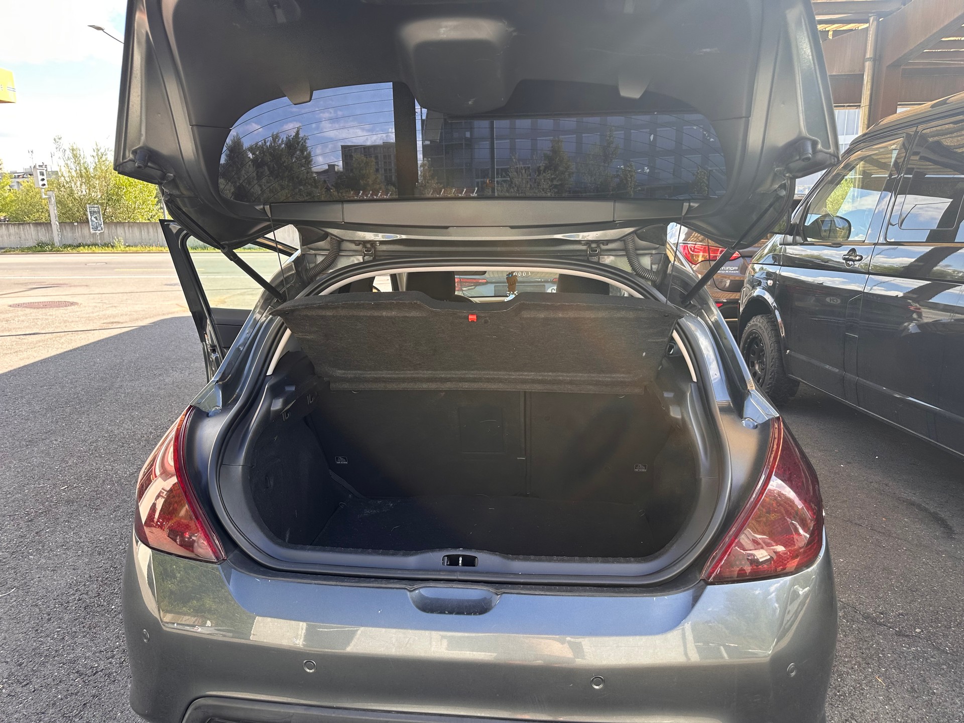 PEUGEOT 308 1.6 HDI Active-image-10