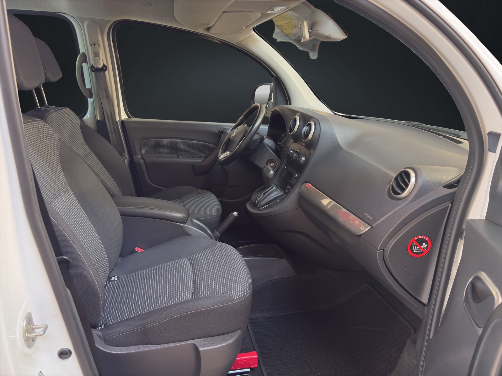 MERCEDES-BENZ Citan Tourer 112 L A 5-Plätzer/5 places-image-11
