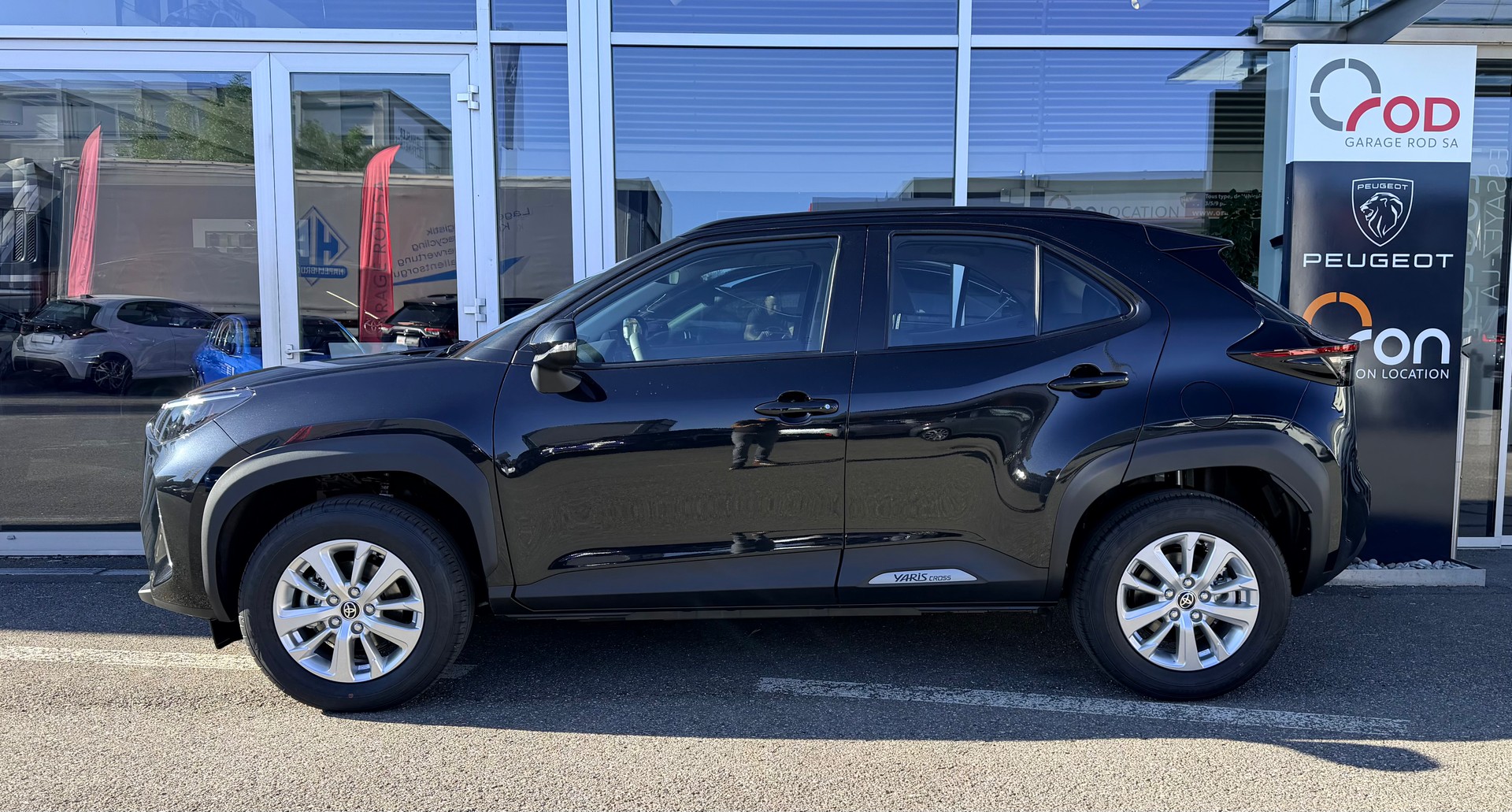 TOYOTA Yaris Cross 1.5 Comfort AWDi e-CVT-image-4