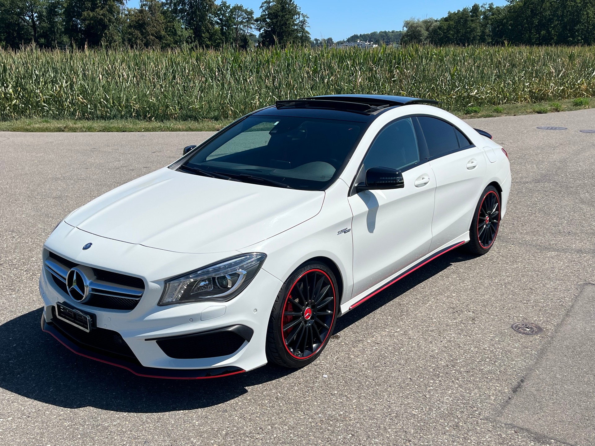 MERCEDES-BENZ CLA 45 AMG 4Matic Speedshift-image-1
