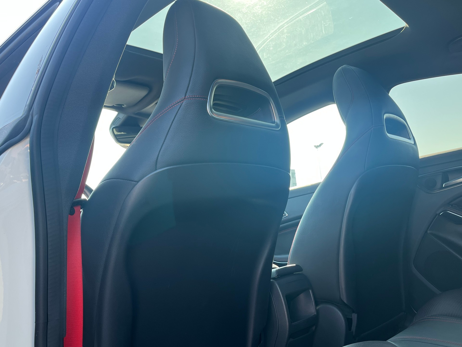 MERCEDES-BENZ CLA 45 AMG 4Matic Speedshift-image-13