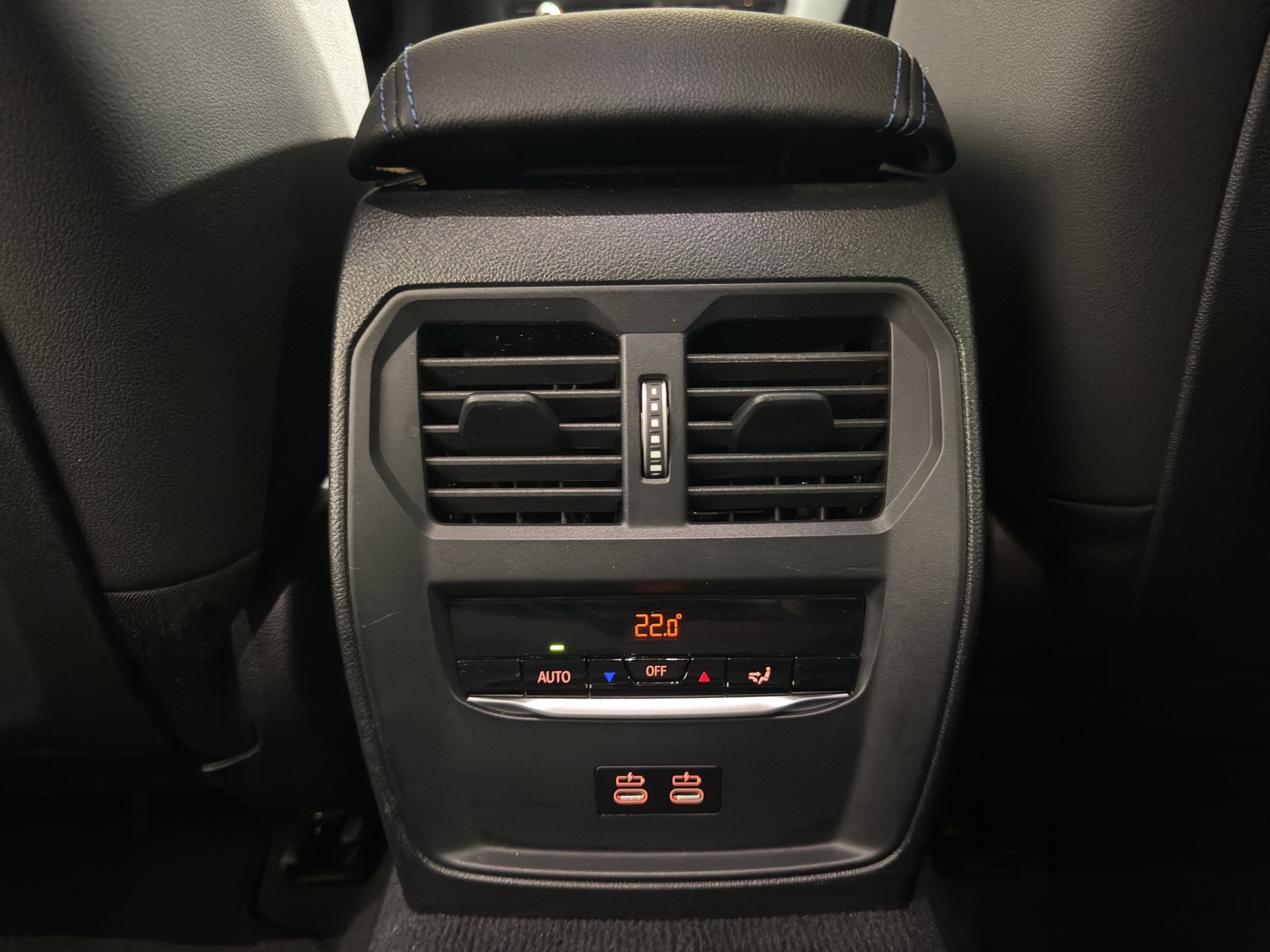 BMW 320d xDrive Touring M Sport-image-9