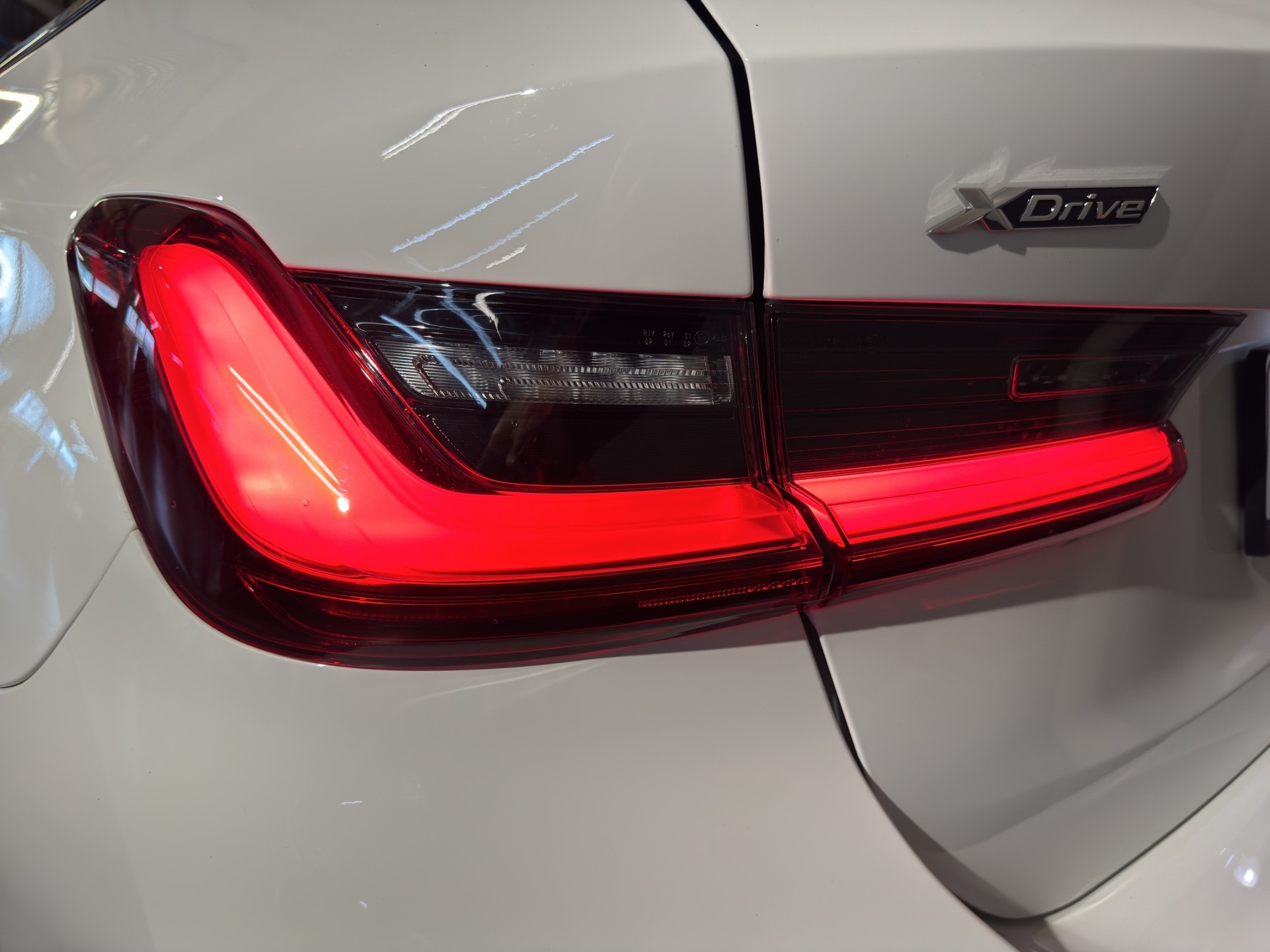 BMW 320d xDrive Touring M Sport-image-5