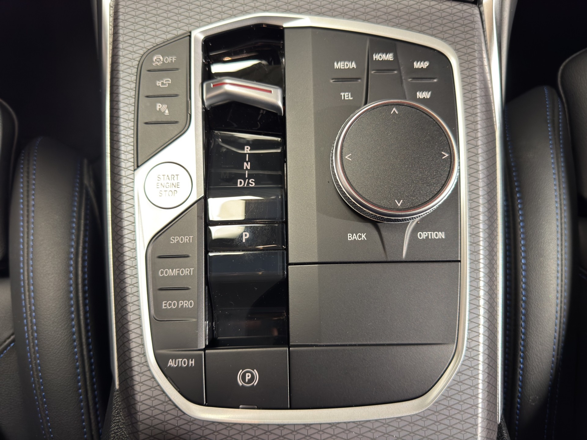 BMW 320d xDrive Touring M Sport-image-10