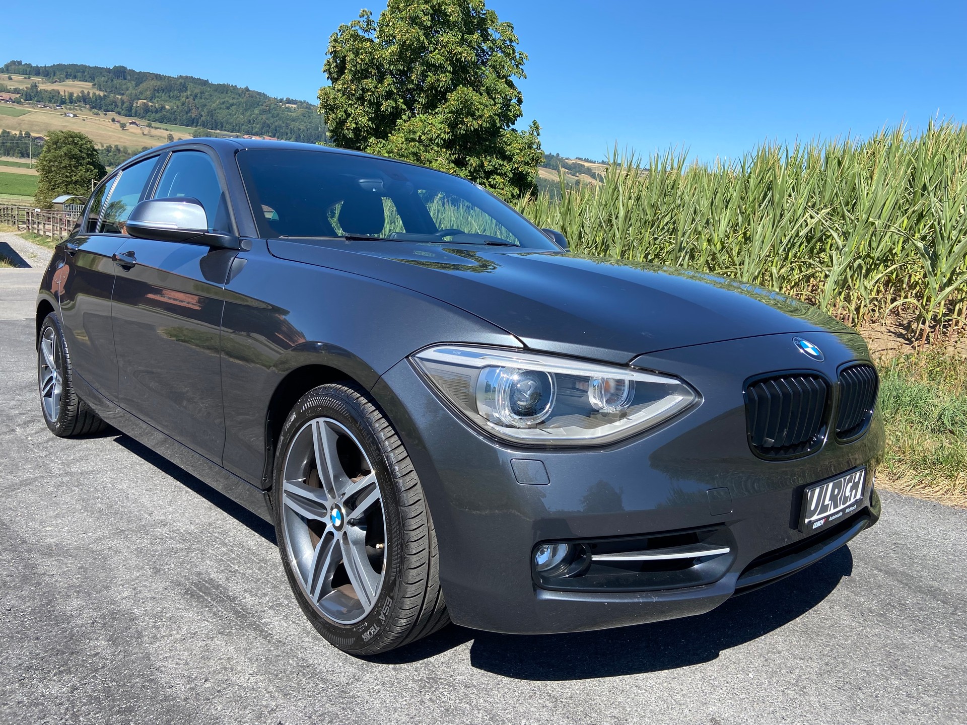 BMW 118i Sport Line-image-6