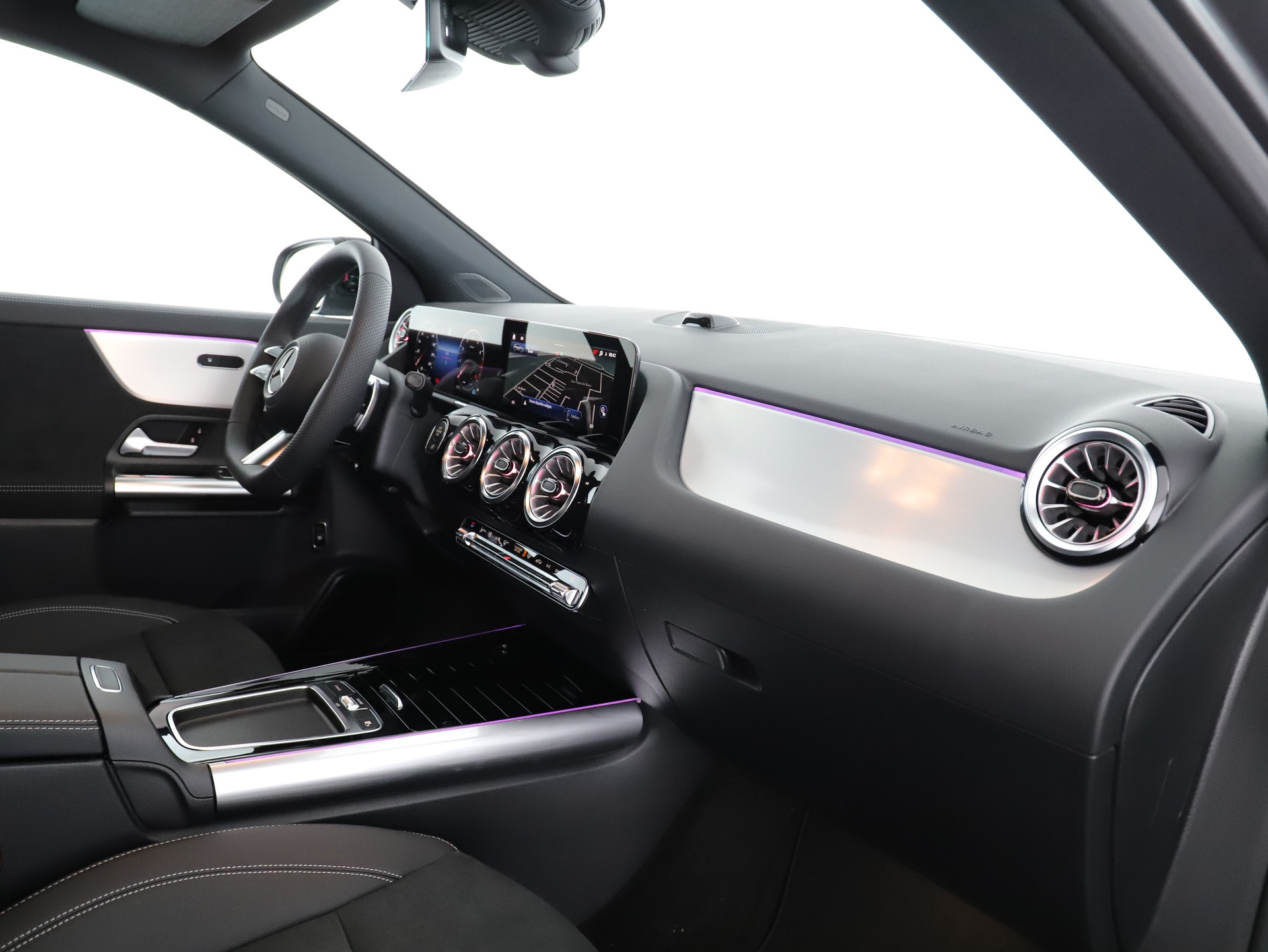 MERCEDES-BENZ GLA 200 Night Star 7G-D-image-11