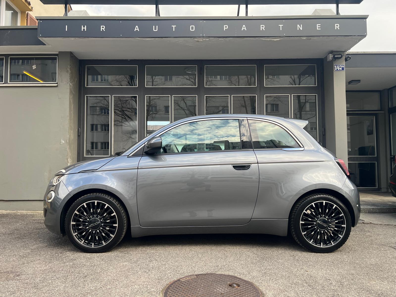 FIAT 500La Prima-showroom-element-1