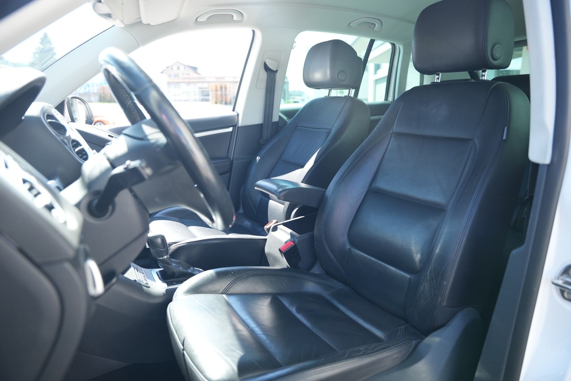 VW Tiguan 2.0 TSI Sport&Style 4Motion DSG-image-4