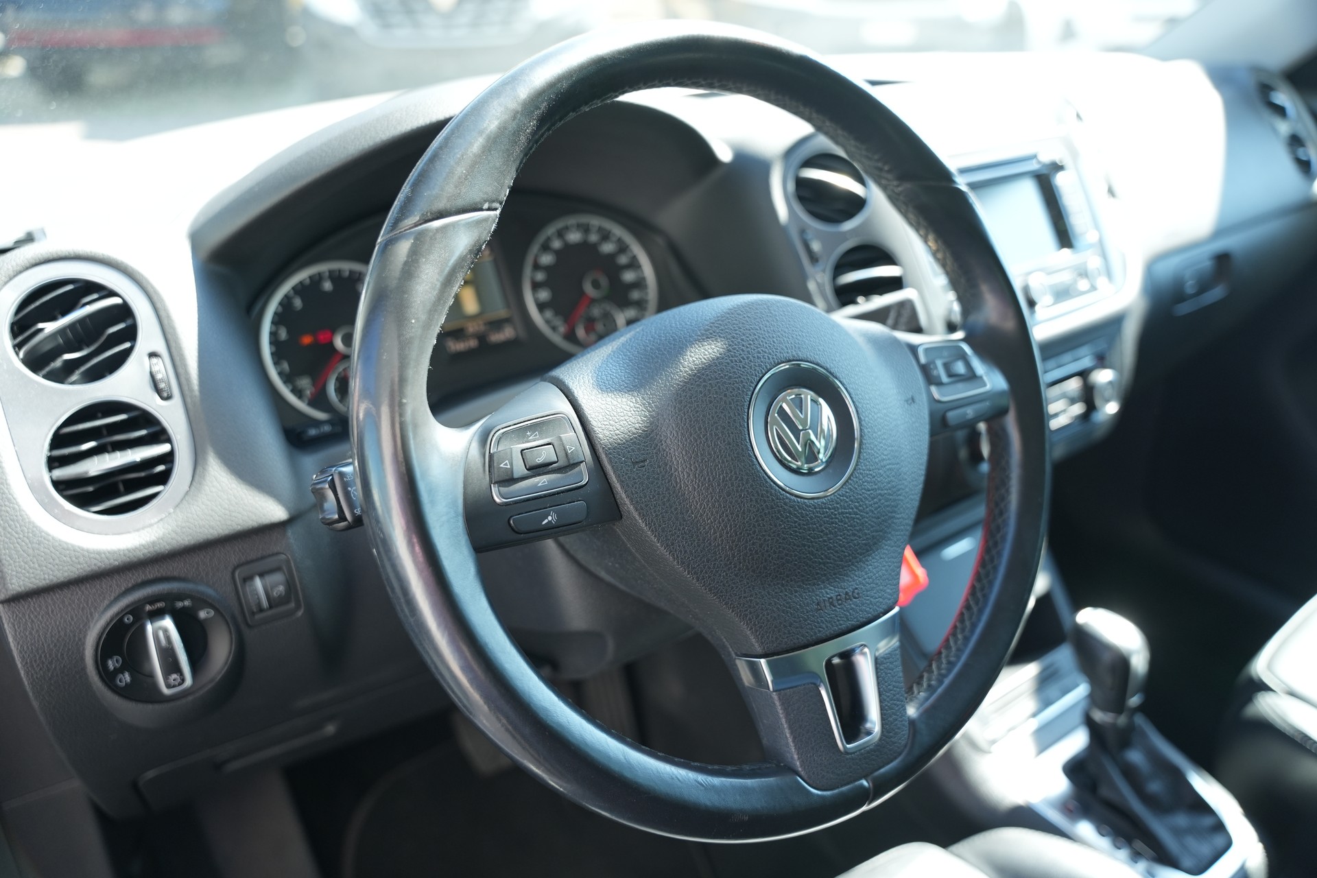 VW Tiguan 2.0 TSI Sport&Style 4Motion DSG-image-7
