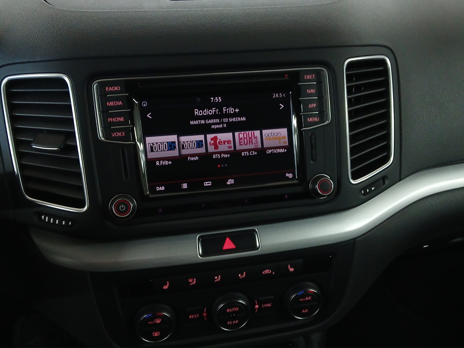 VW Sharan 1.4 TSI BlMT Comfortline-image-10