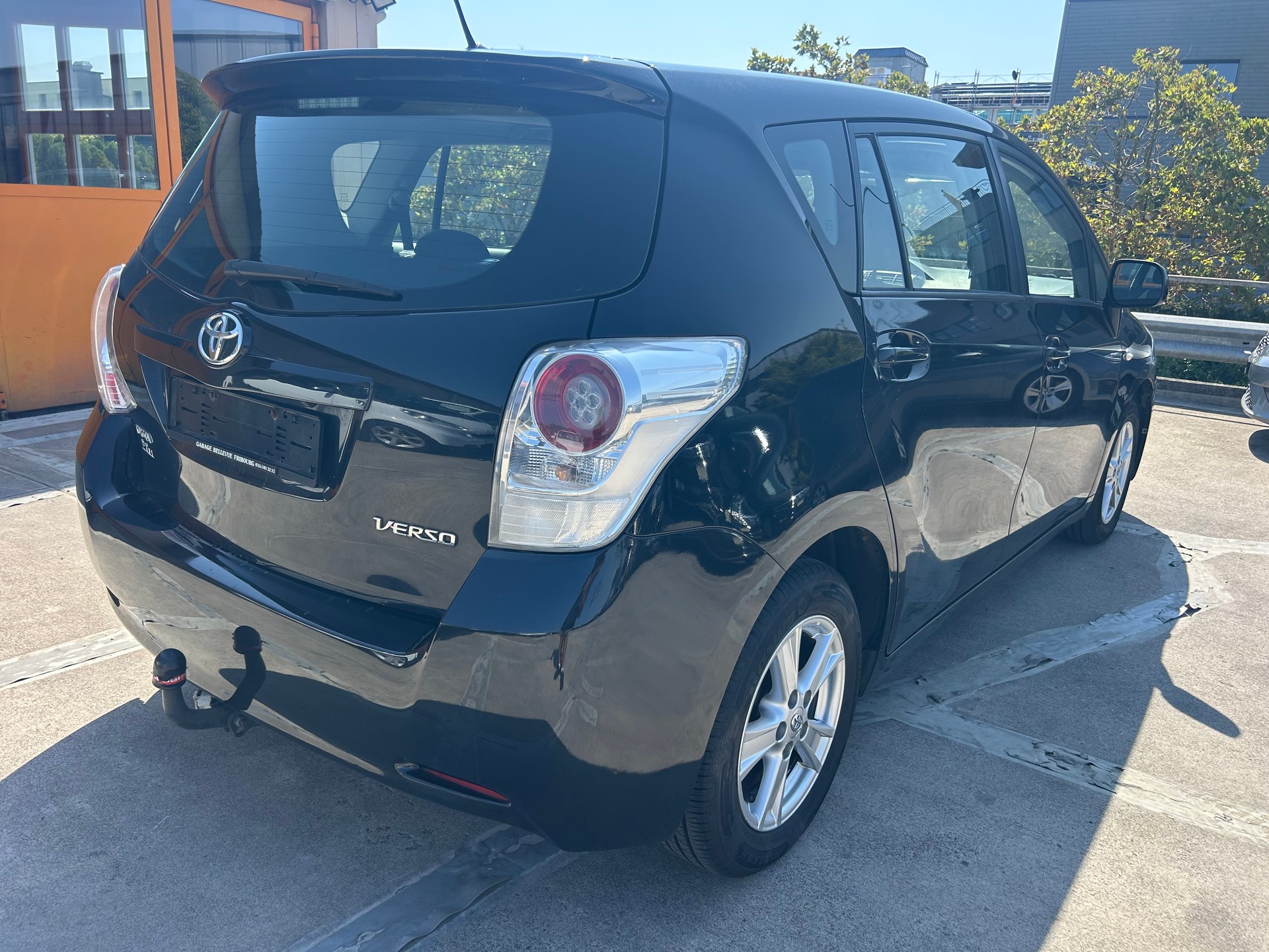 TOYOTA Verso 2.0 D-4D Linea Sol-image-3