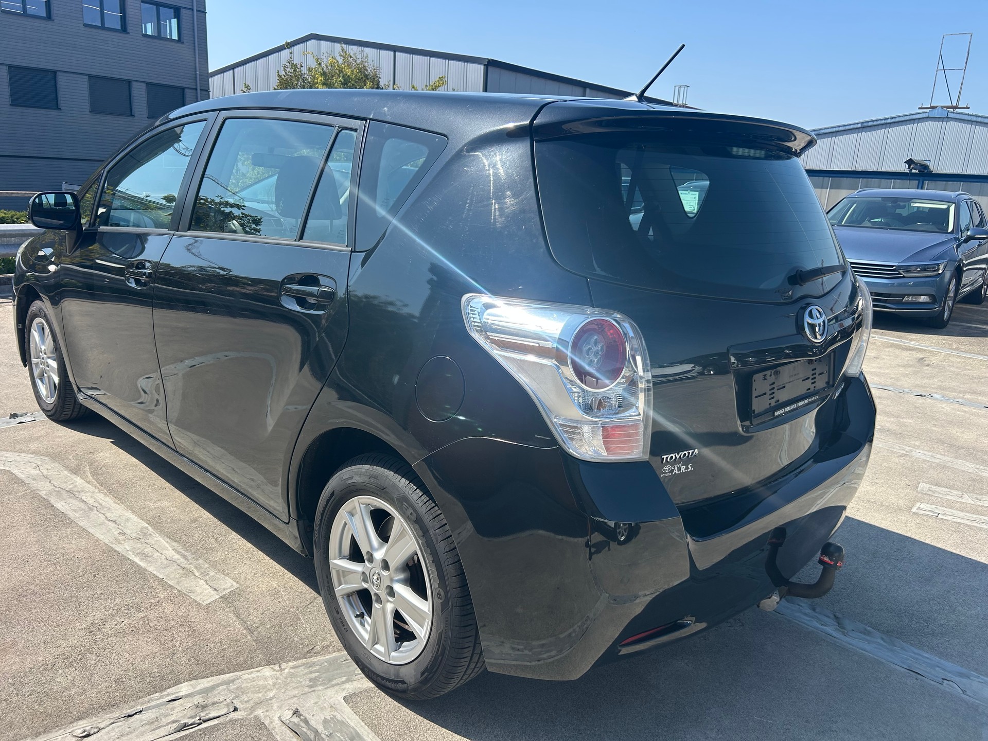 TOYOTA Verso 2.0 D-4D Linea Sol-image-2
