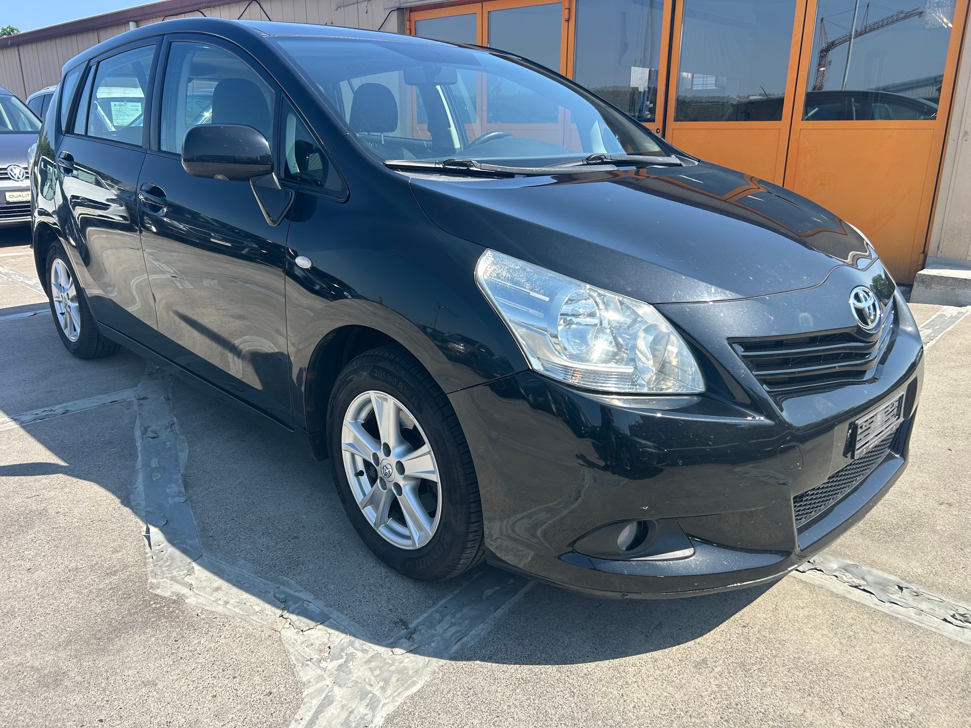 TOYOTA Verso 2.0 D-4D Linea Sol-image-5