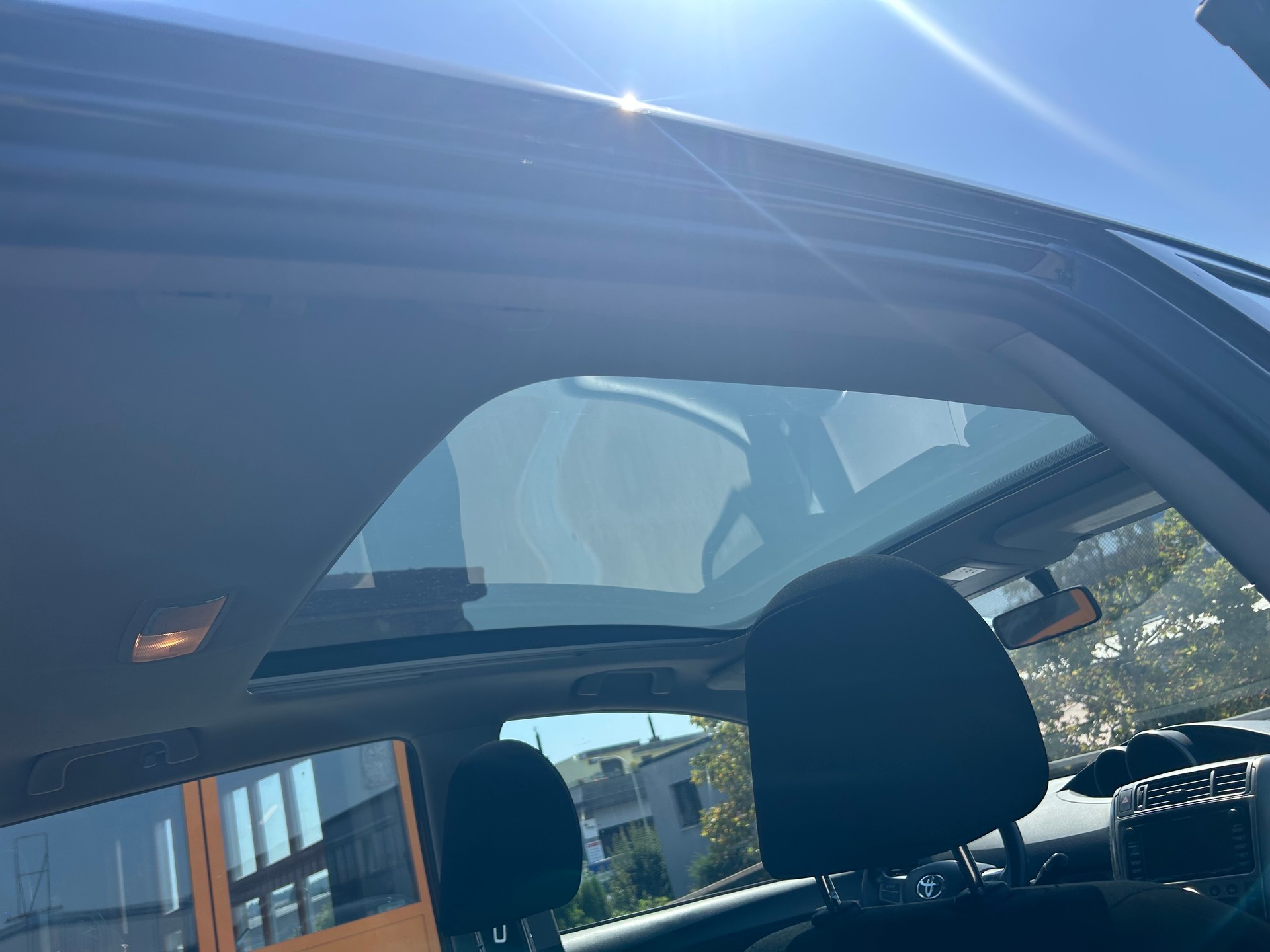 TOYOTA Verso 2.0 D-4D Linea Sol-image-9