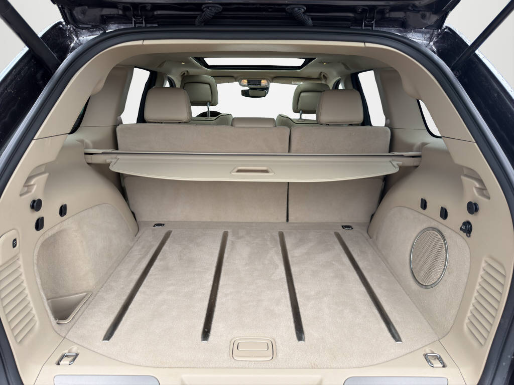 JEEP Grand Cherokee 3.0 CRD 250 Overland-image-15