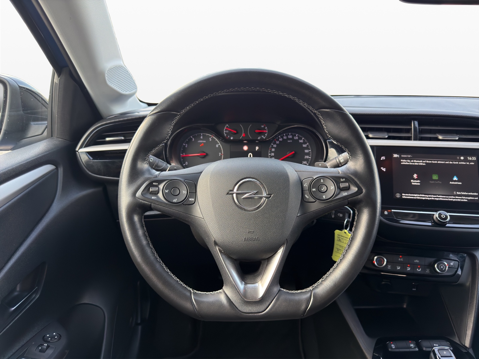 OPEL Corsa 1.2 TP Edition-image-10