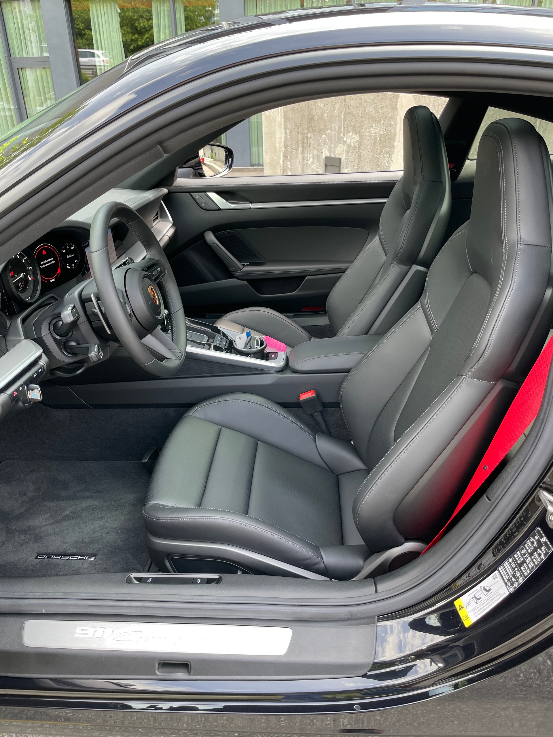 PORSCHE 911 Carrera 4 PDK-image-10