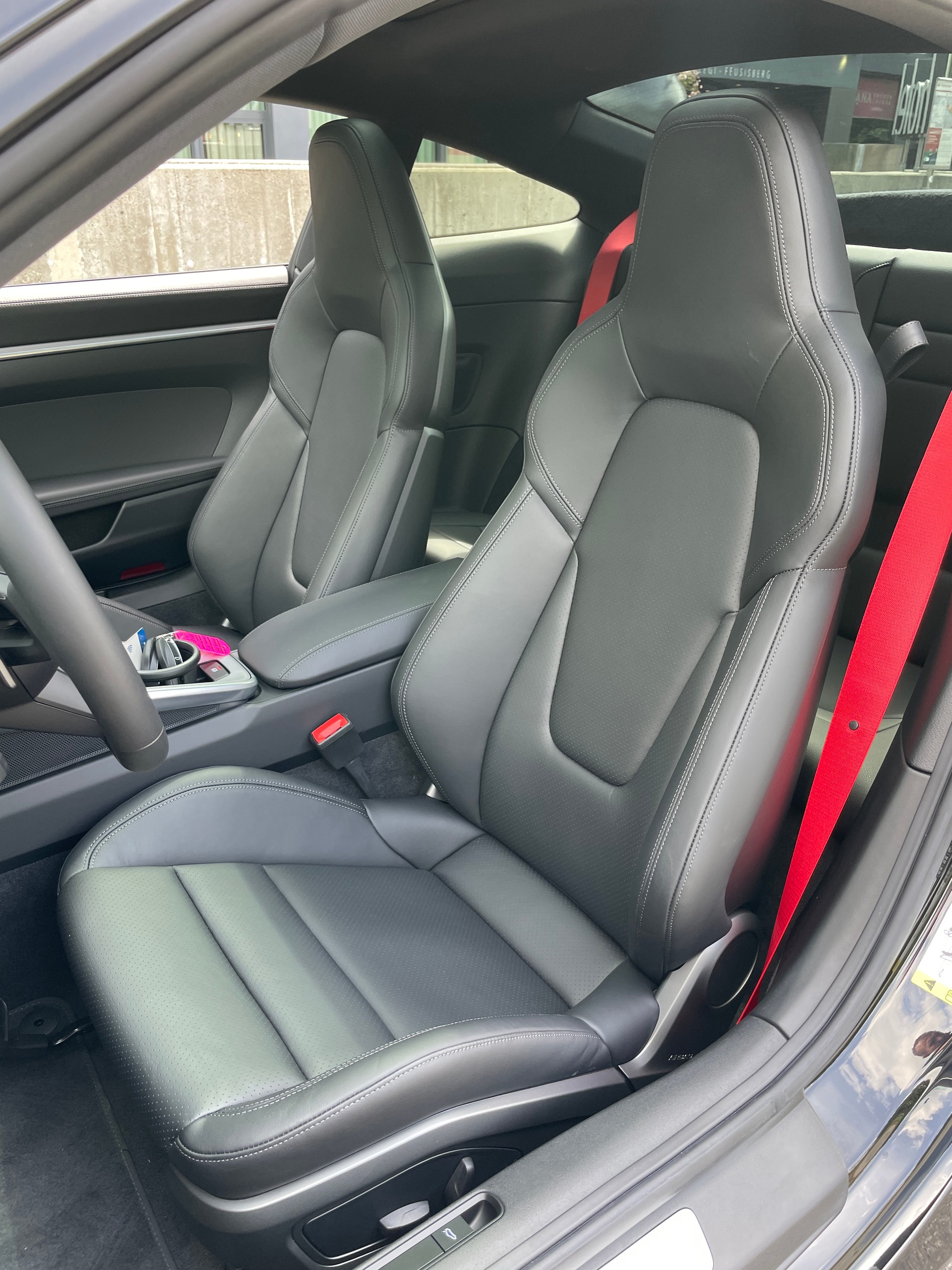 PORSCHE 911 Carrera 4 PDK-image-11