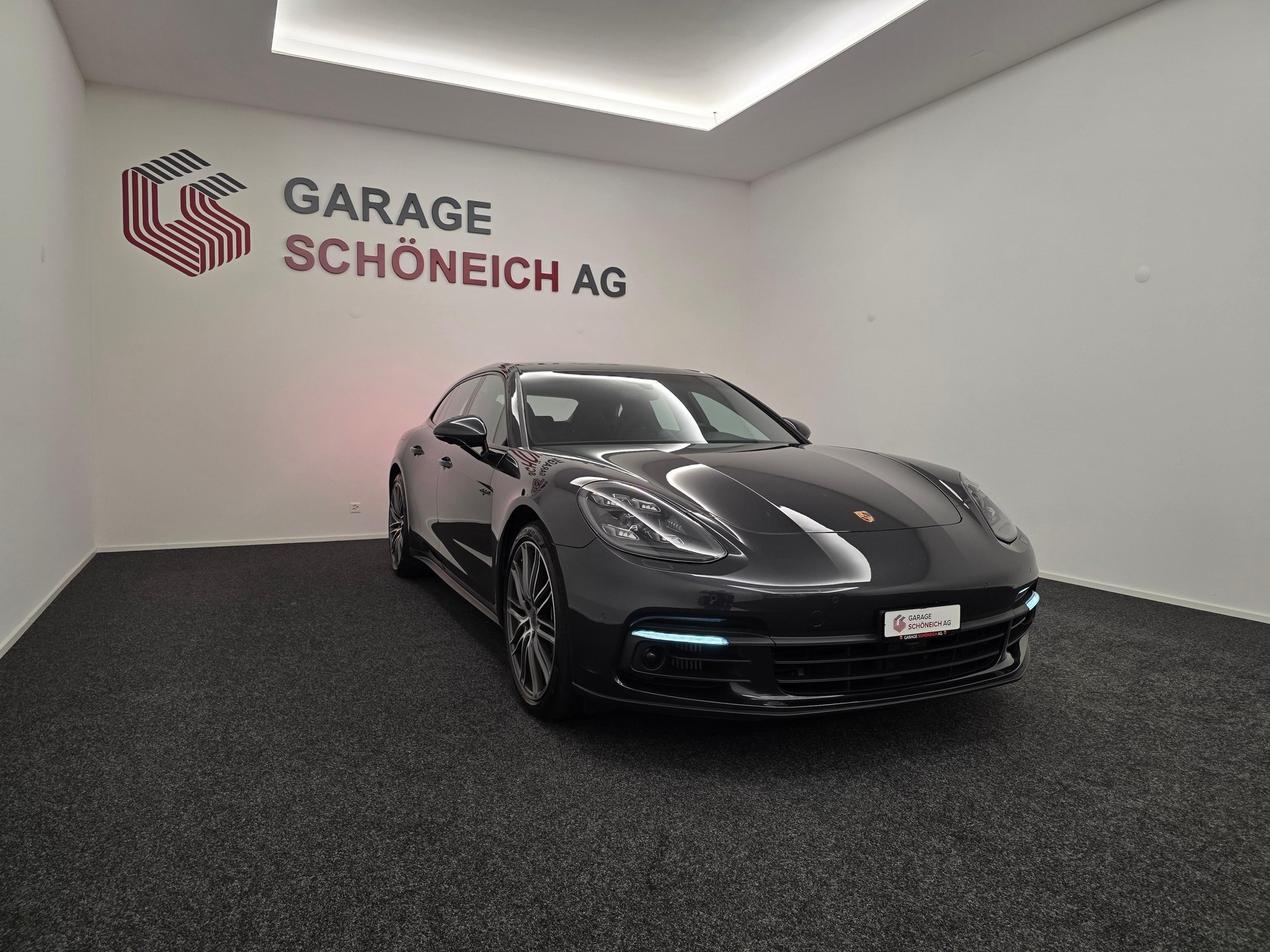 PORSCHE Panamera Sport Turismo 2.9 V6 4 E-Hybrid-image-2