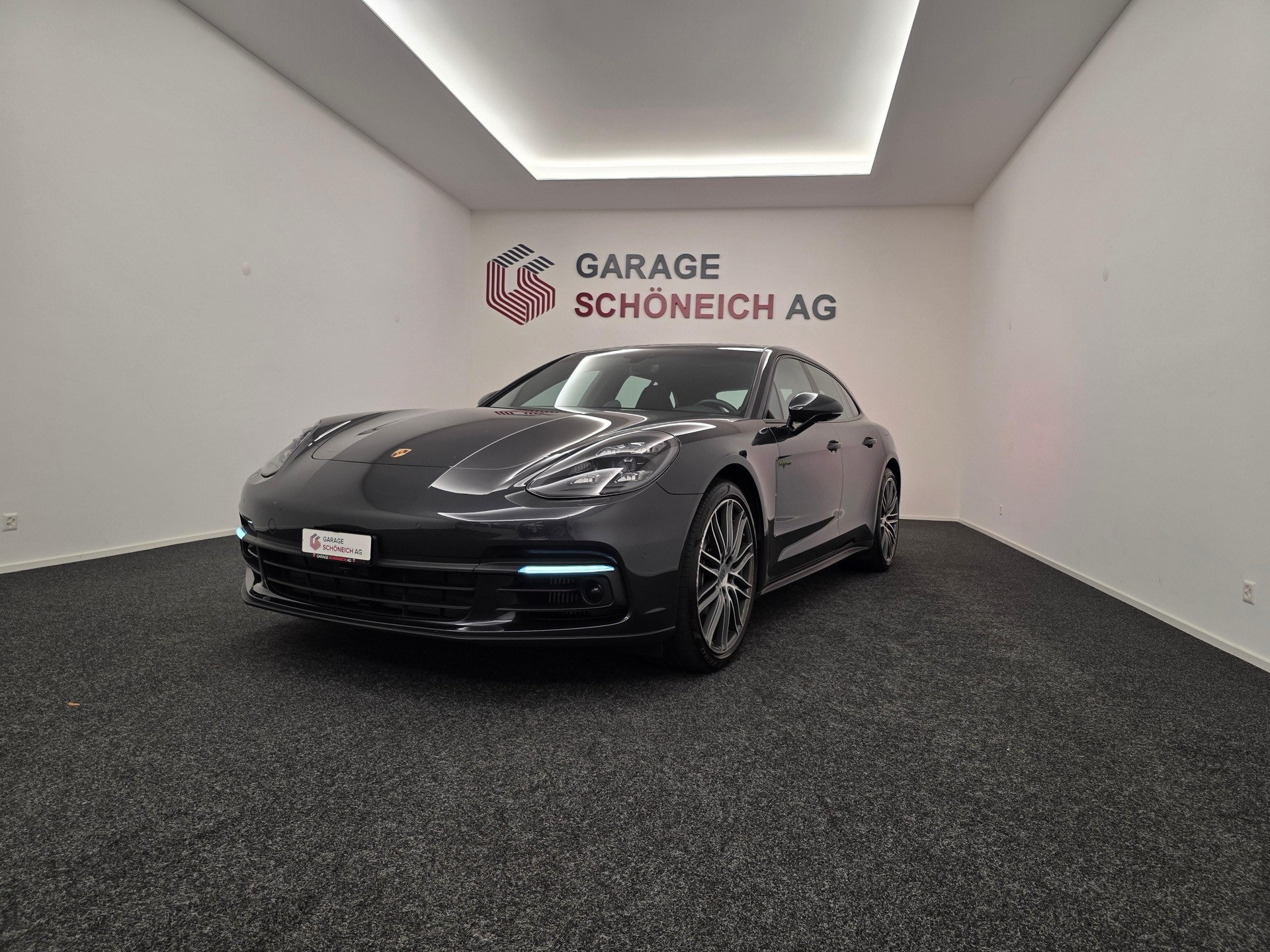 PORSCHE Panamera Sport Turismo 2.9 V6 4 E-Hybrid-image-0