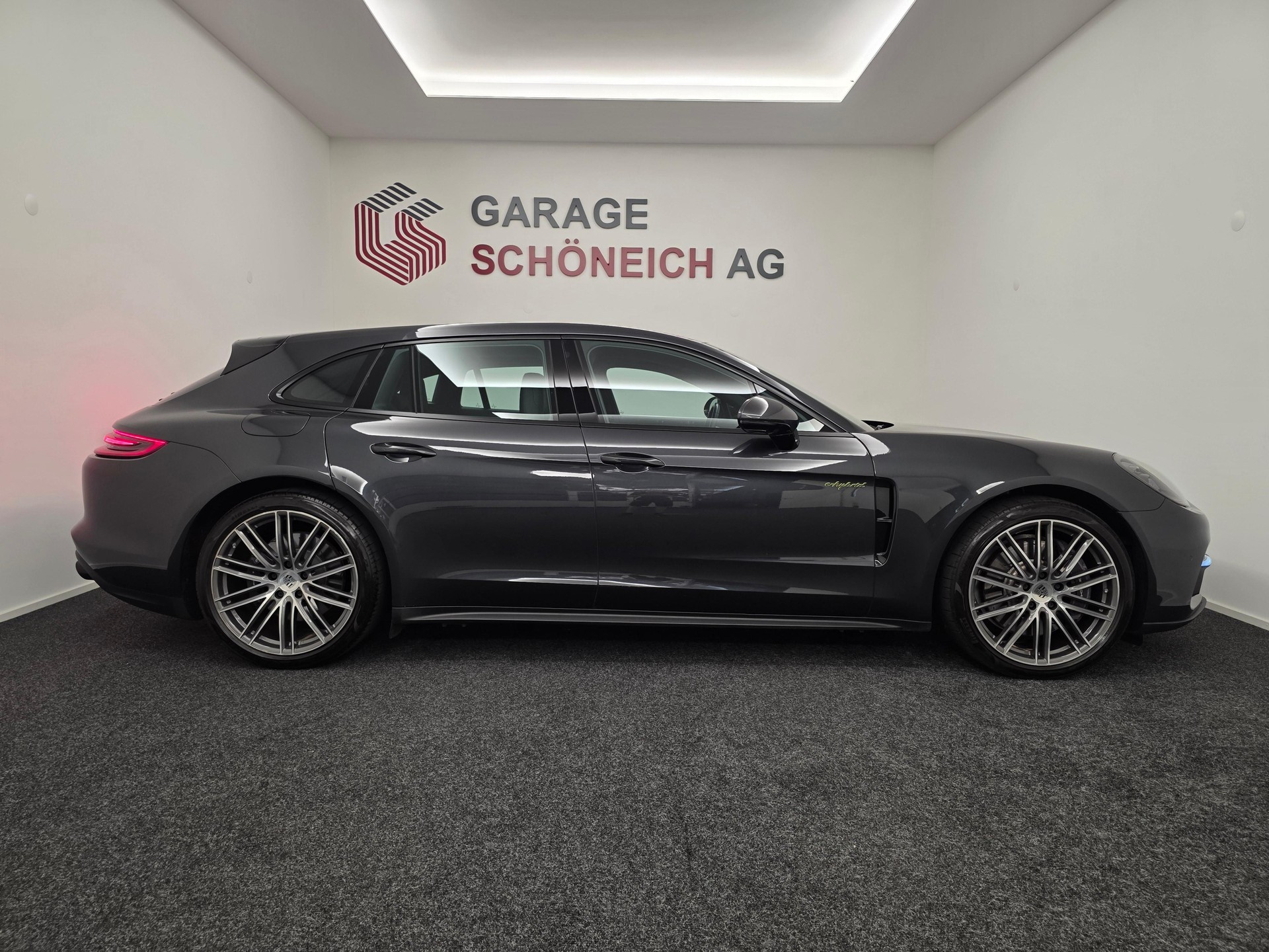 PORSCHE Panamera Sport Turismo 2.9 V6 4 E-Hybrid-image-3