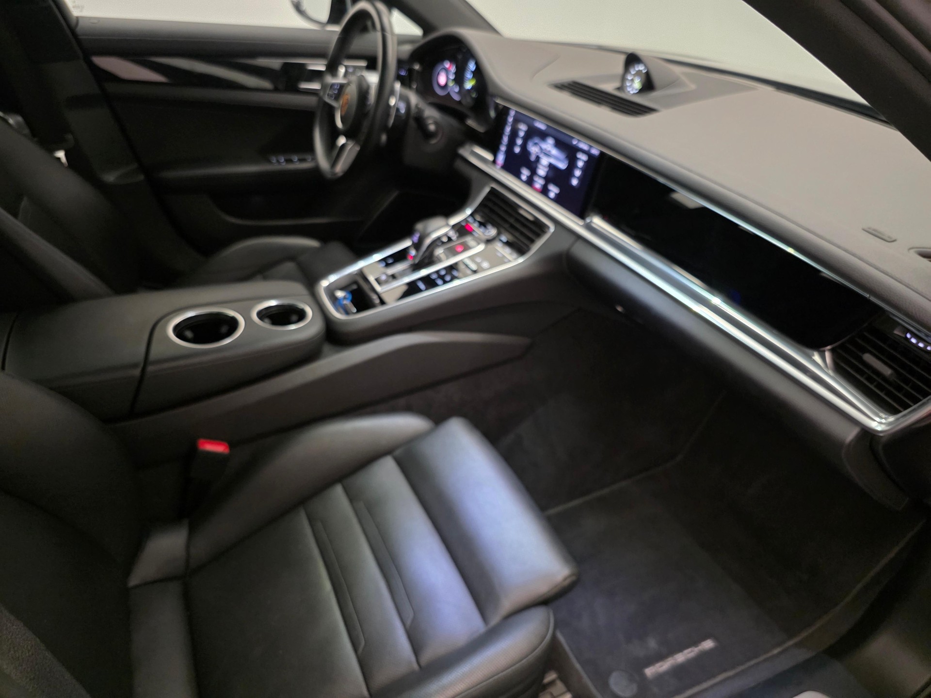 PORSCHE Panamera Sport Turismo 2.9 V6 4 E-Hybrid-image-12