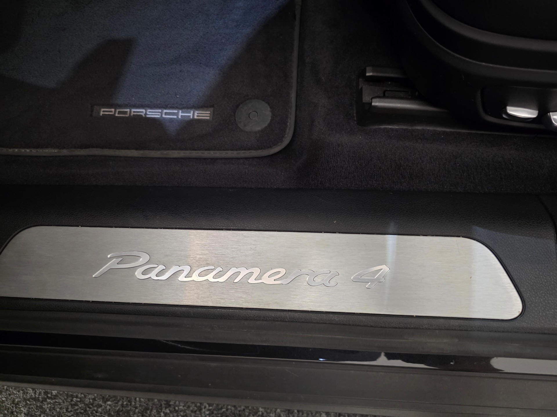 PORSCHE Panamera Sport Turismo 2.9 V6 4 E-Hybrid-image-10