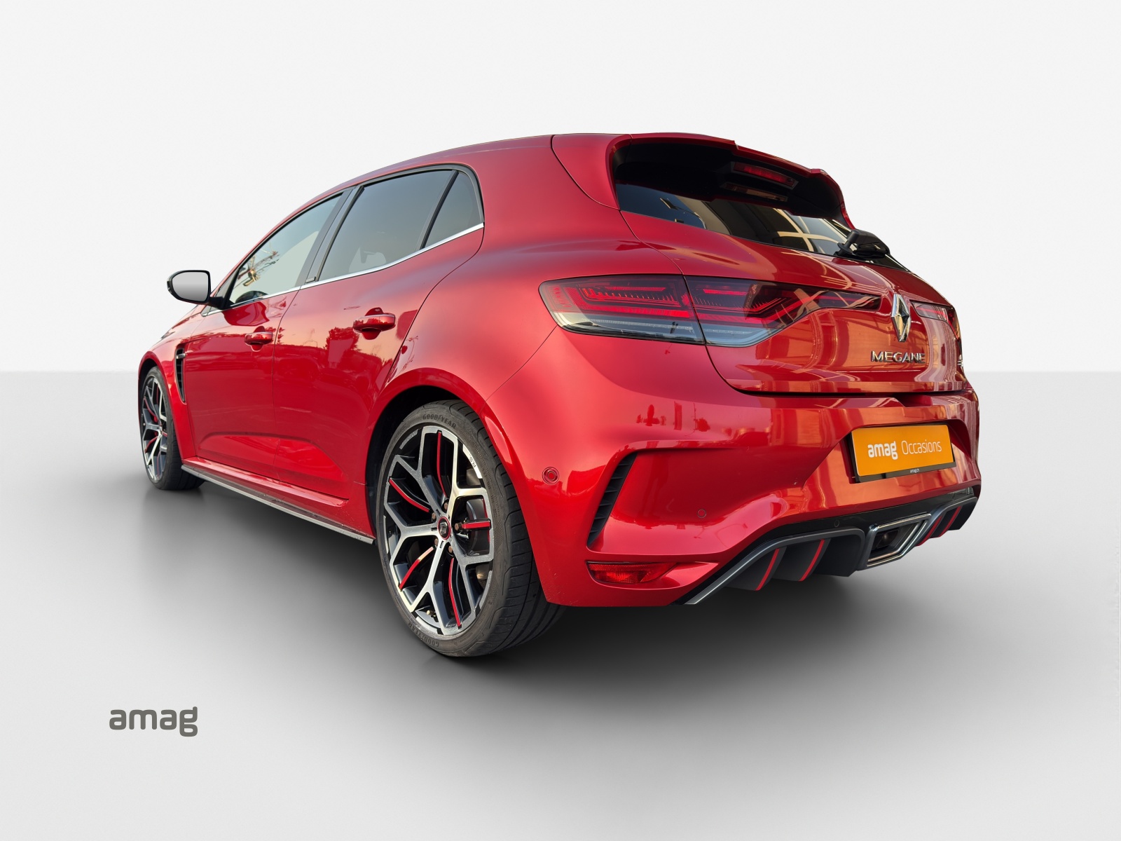 RENAULT Mégane Trophy 300 EDC-image-2