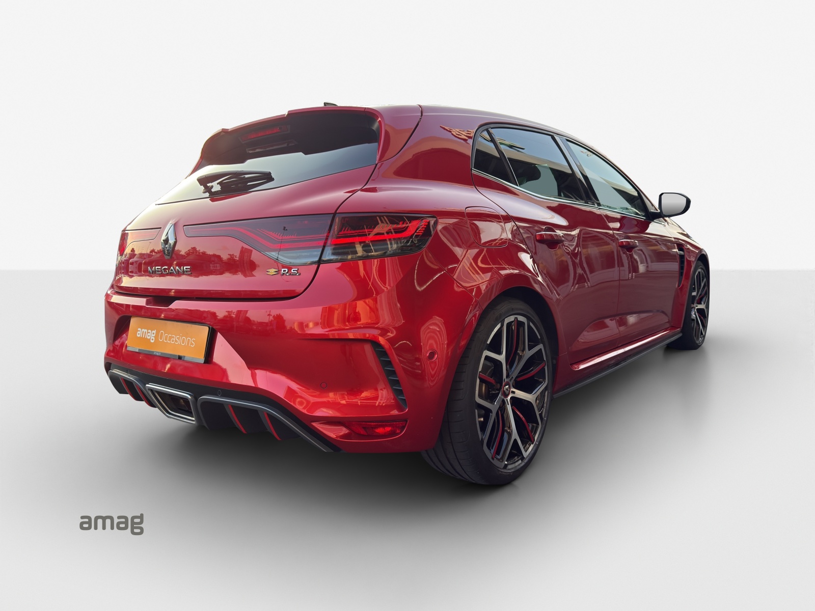RENAULT Mégane Trophy 300 EDC-image-4