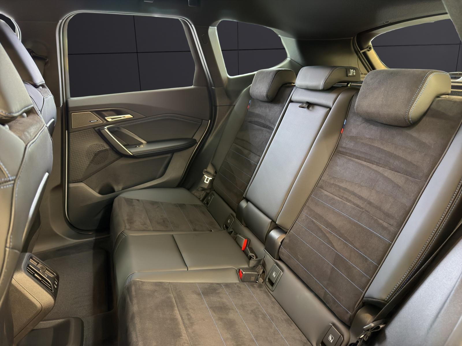 BMW X1 30e xDrive-image-11