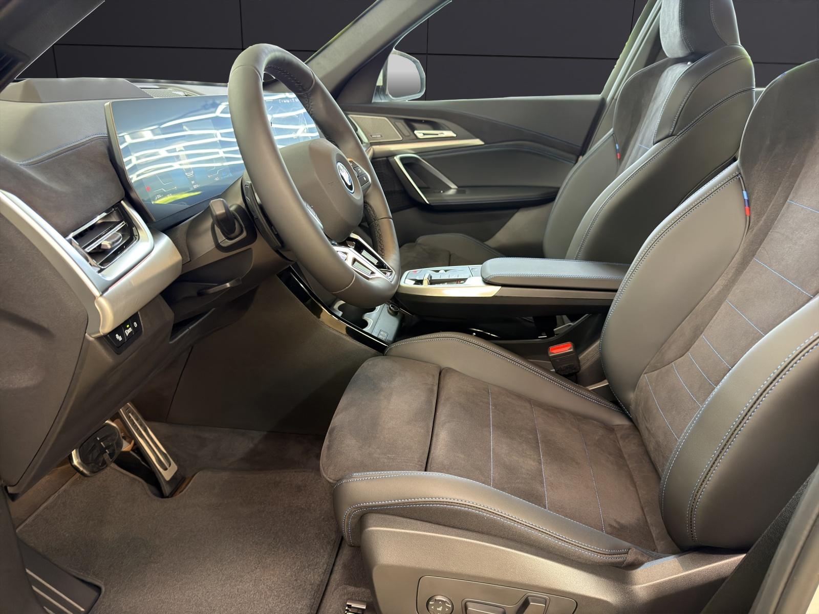 BMW X1 30e xDrive-image-10