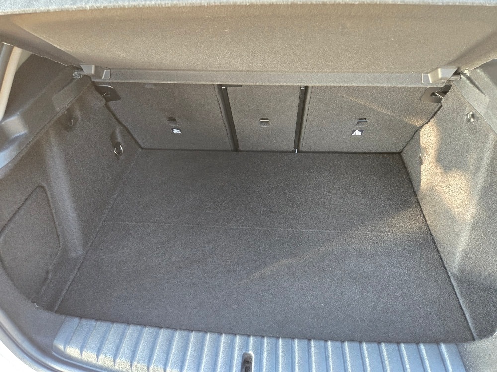BMW 120d xDrive-image-11