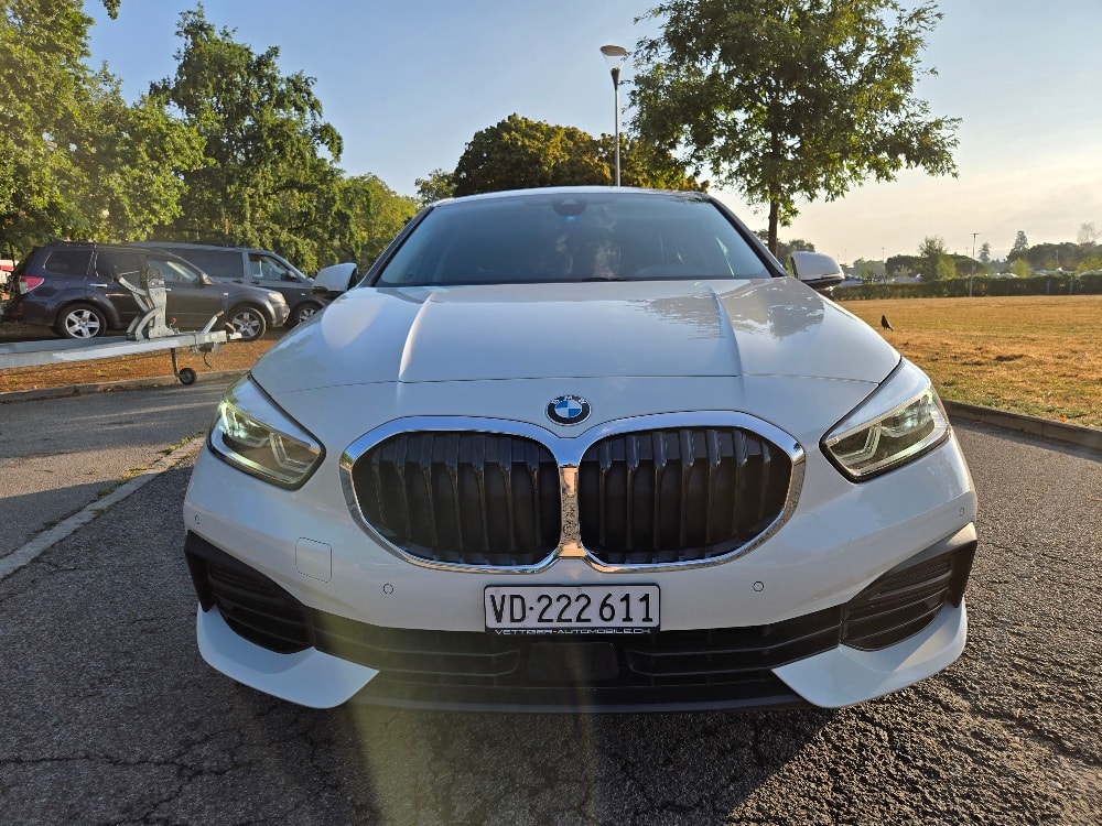 BMW 120d xDrive-image-1
