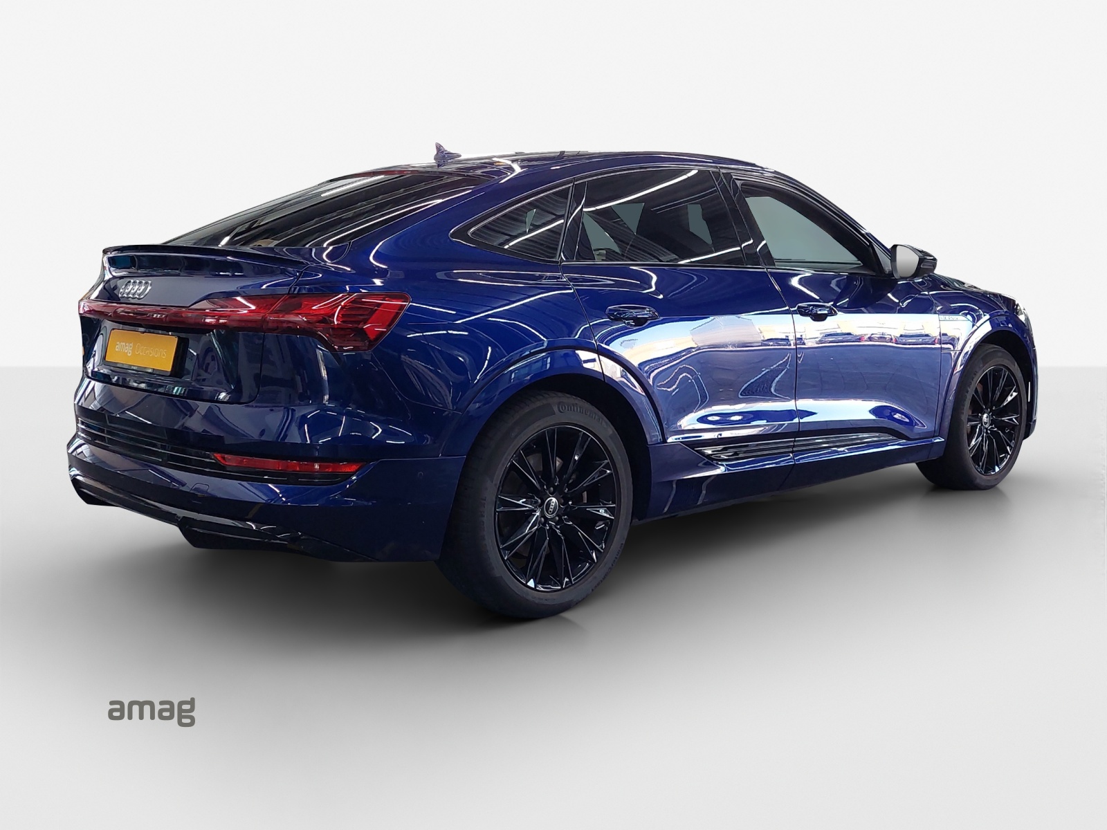 AUDI e-tron 55 Sportback S Line quattro-image-4
