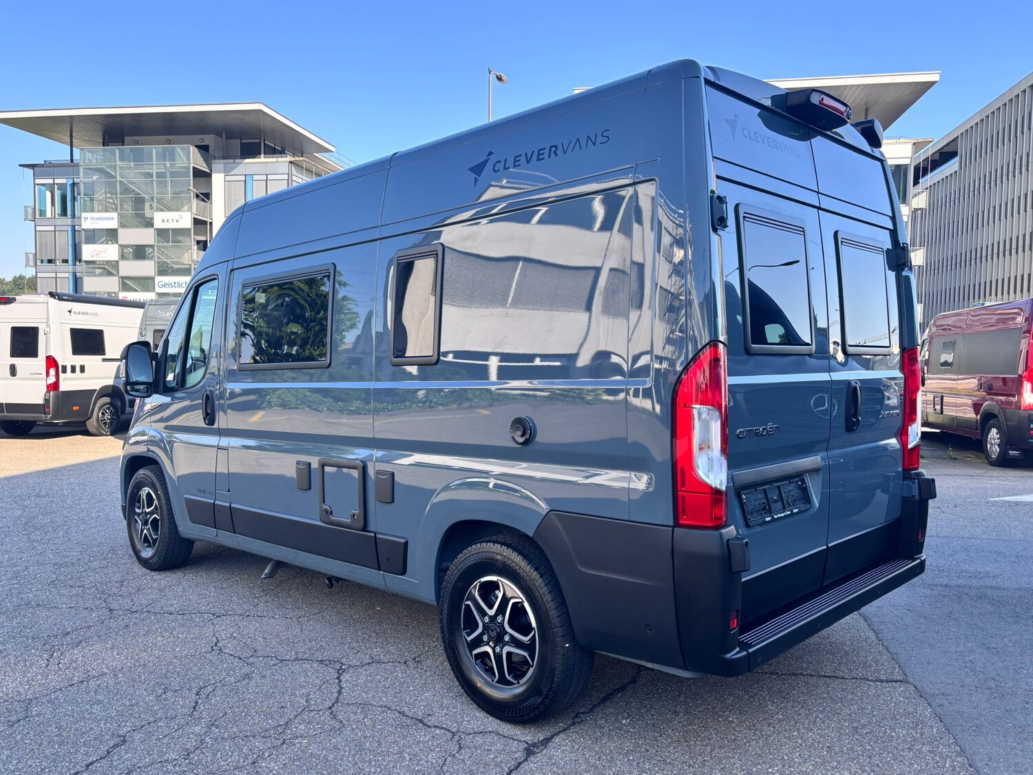 CLEVER VANS Tour 540 Citroen 140 PS AT8-image-3