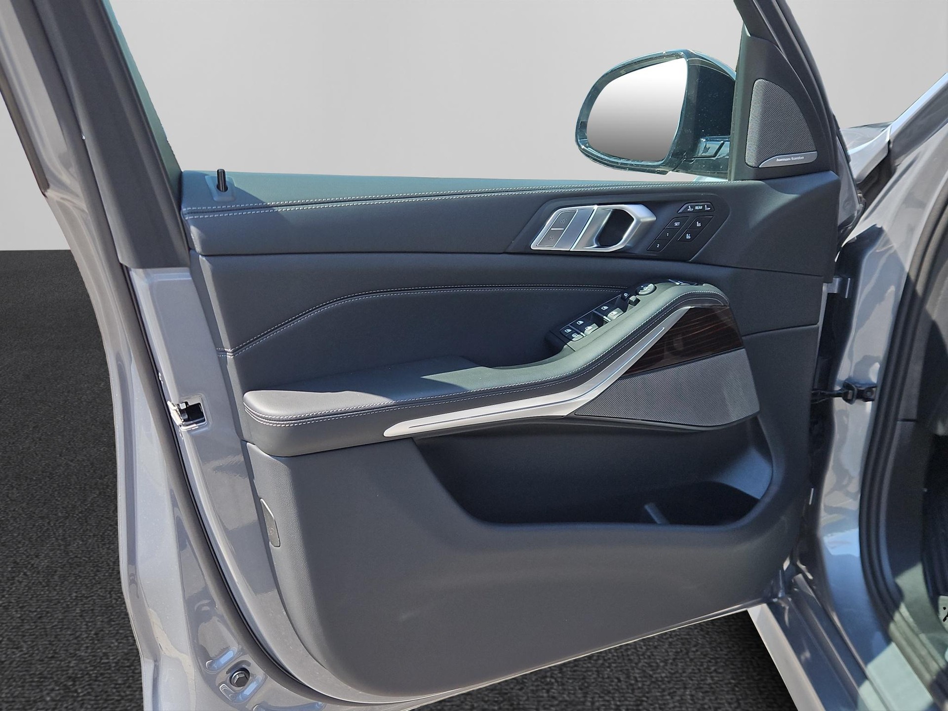BMW X7 40d xDrive M Sport Pro-image-10