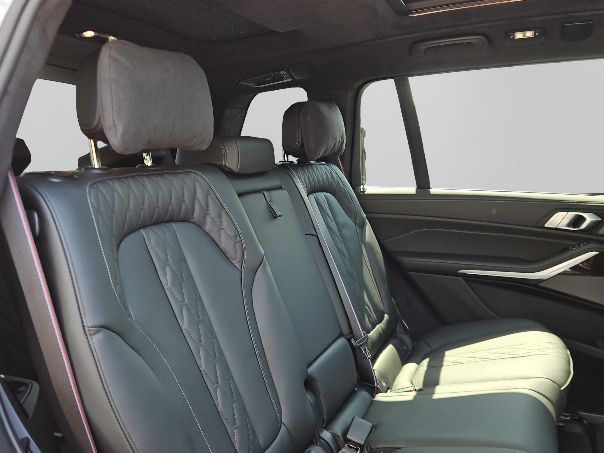 BMW X7 40d xDrive M Sport Pro-image-17