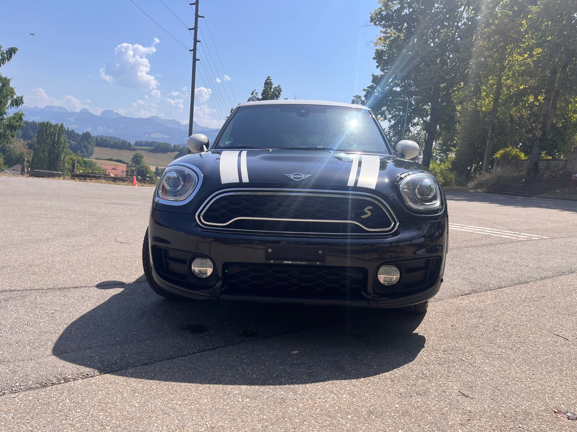 MINI 1.5i Cooper S E ALL4-image-1