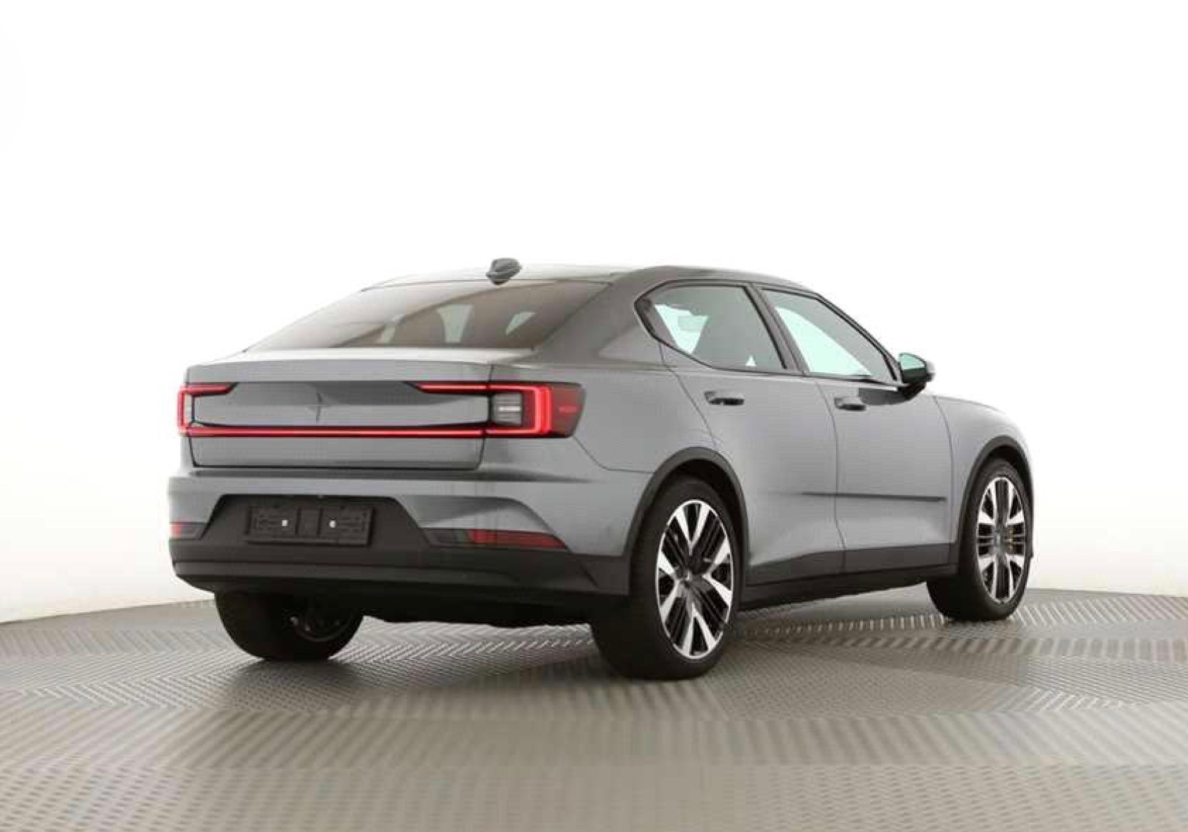 POLESTAR Polestar 2 Long Range Dual Performance 82 kWh MY25-image-5