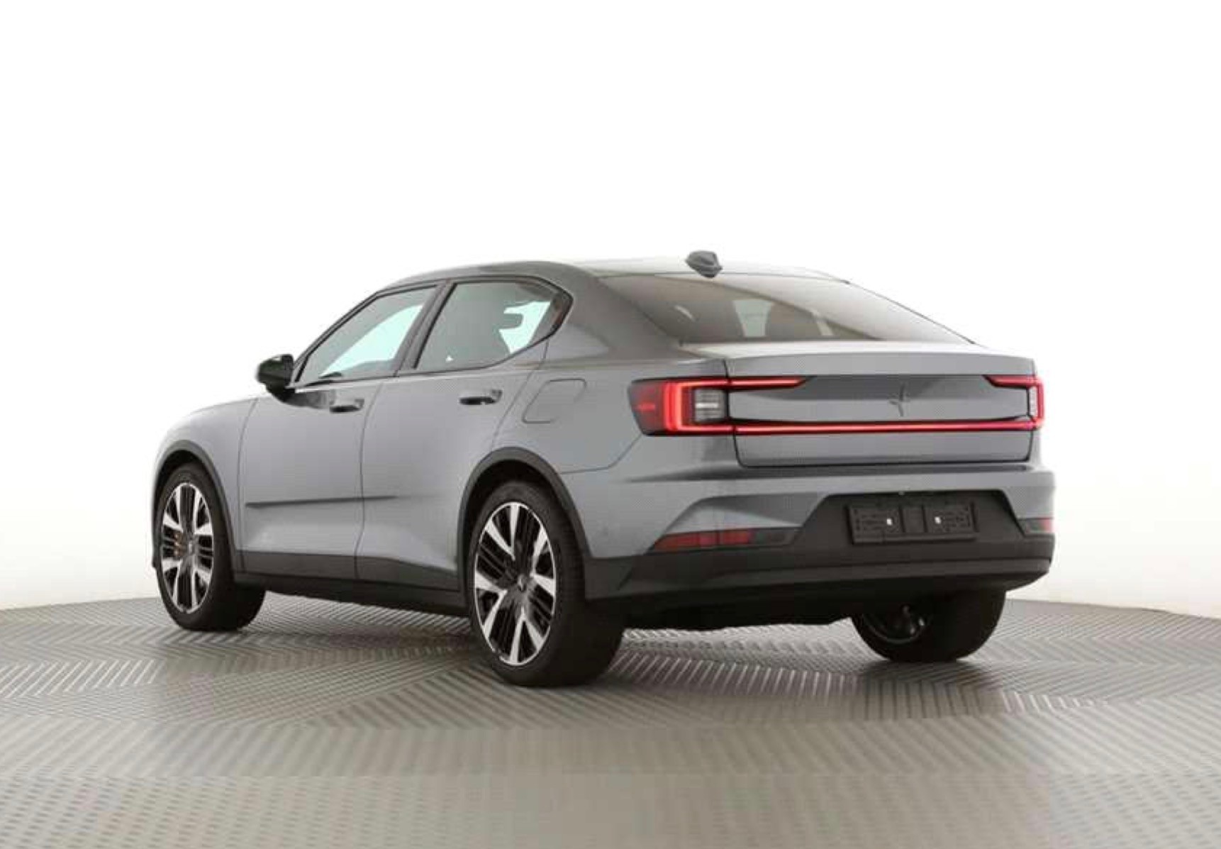 POLESTAR Polestar 2 Long Range Dual Performance 82 kWh MY25-image-2