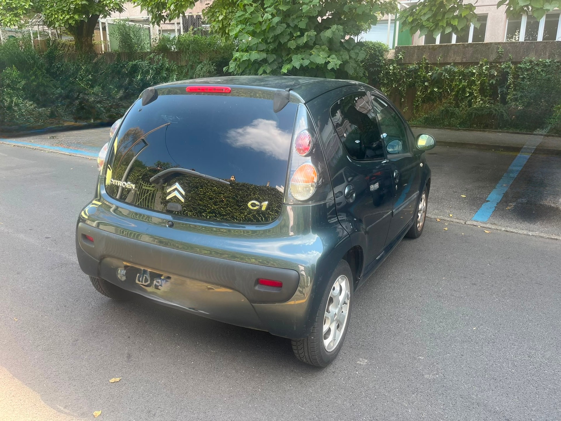 CITROEN 1.0i Attraction-image-2