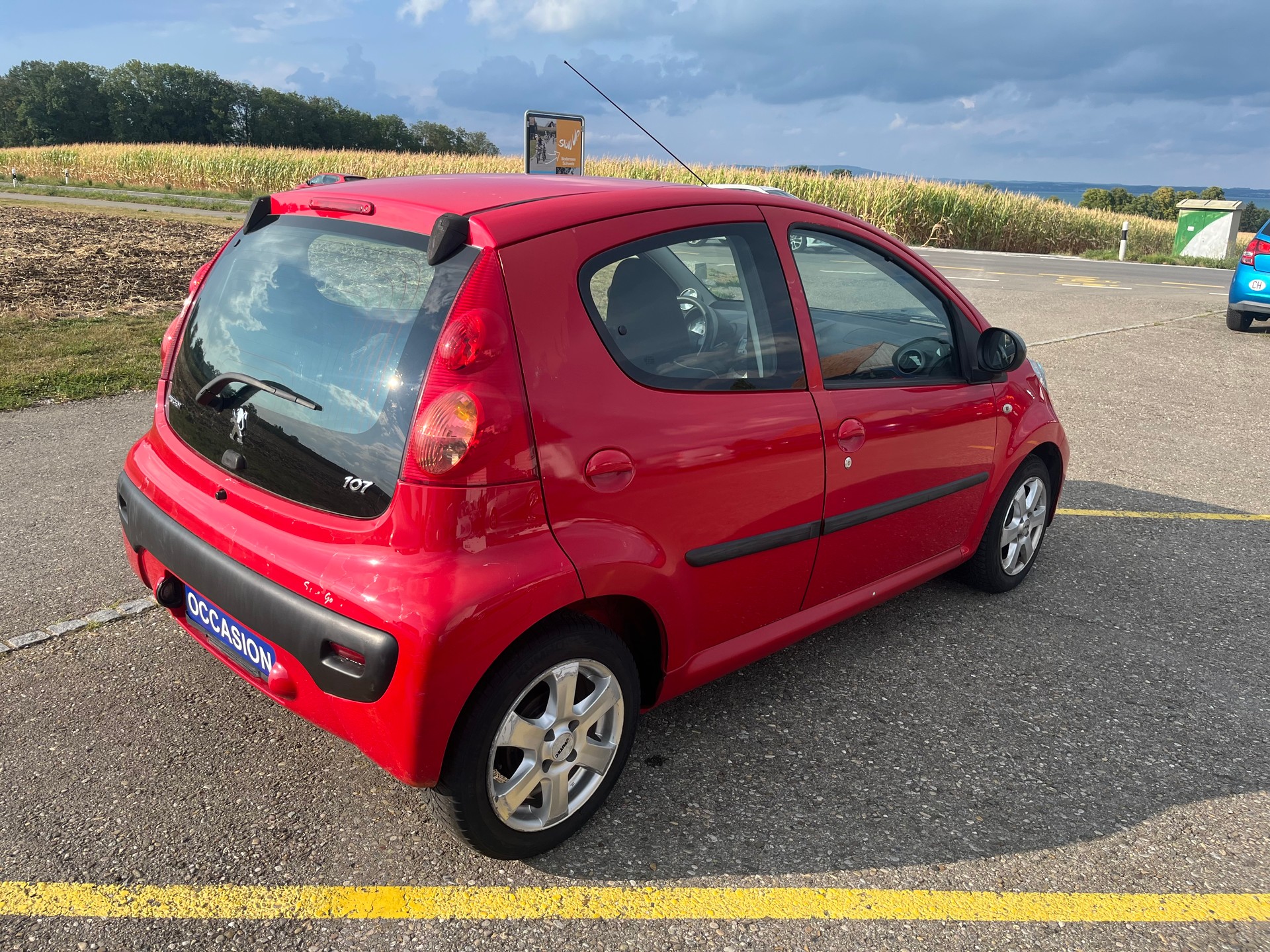 PEUGEOT 107 1.0 Trendy-image-5