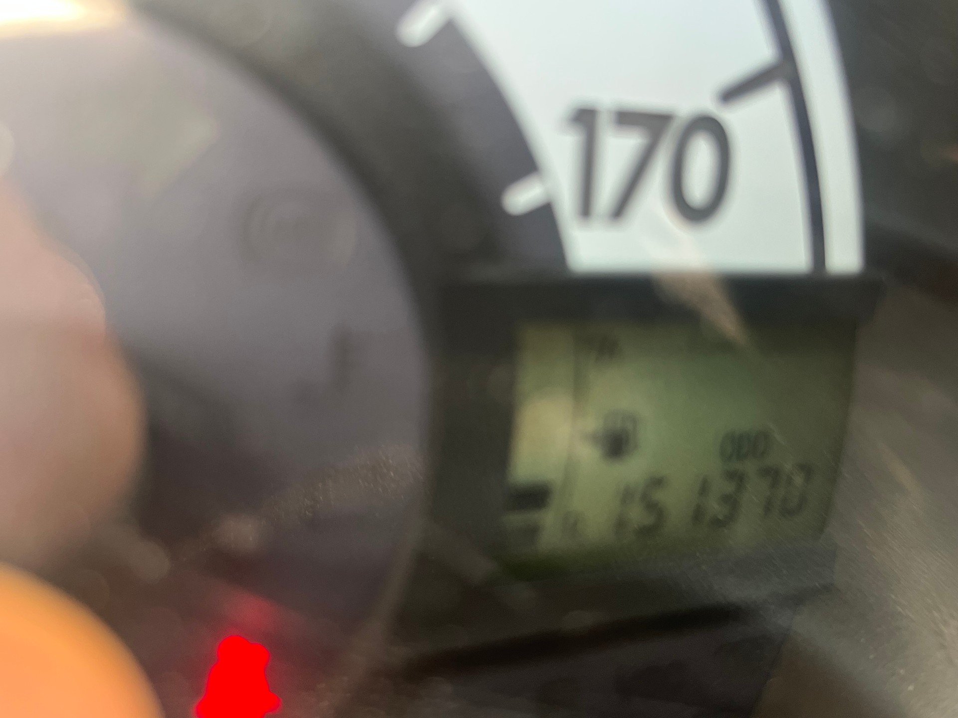 PEUGEOT 107 1.0 Trendy-image-9