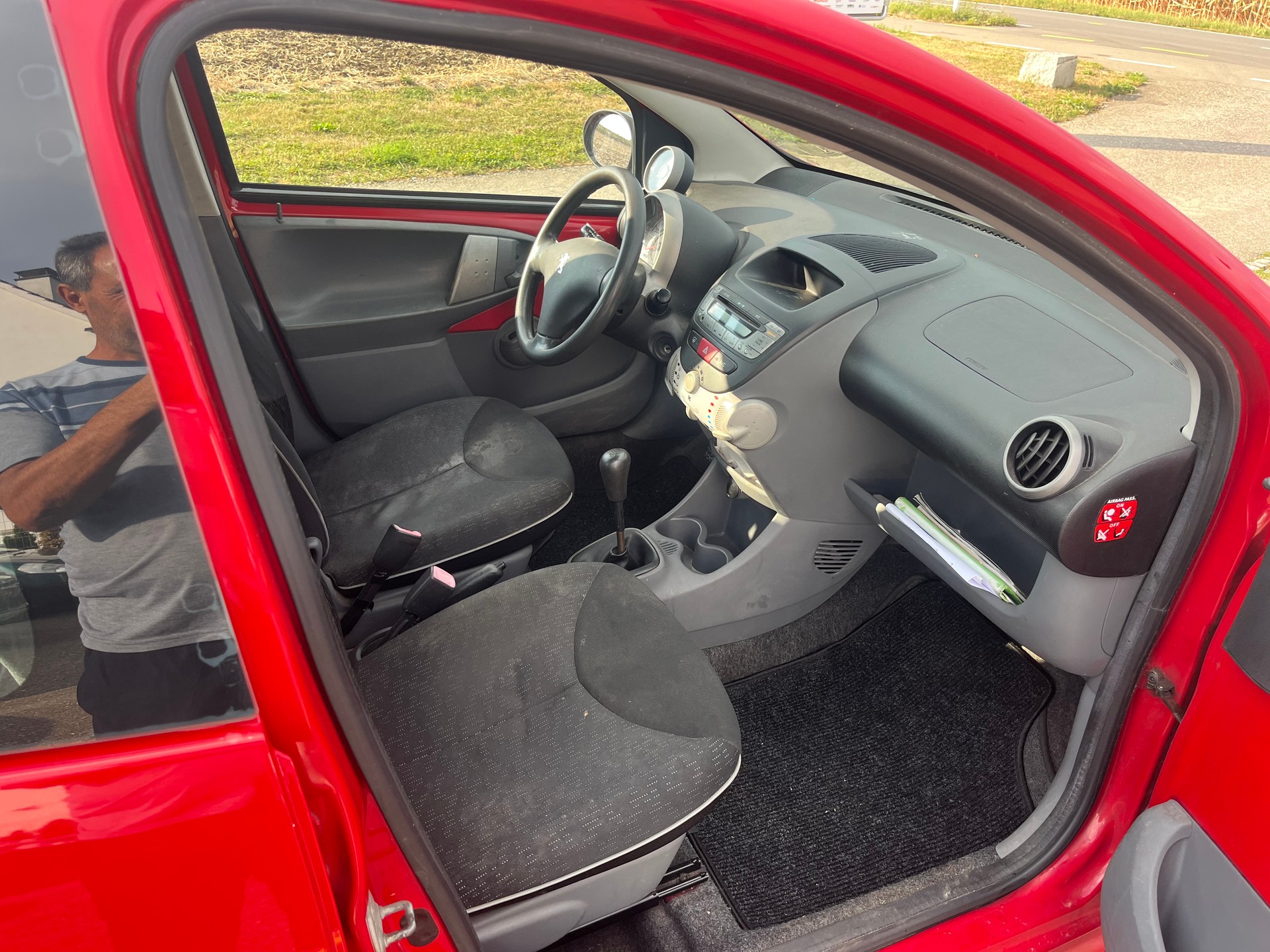 PEUGEOT 107 1.0 Trendy-image-6