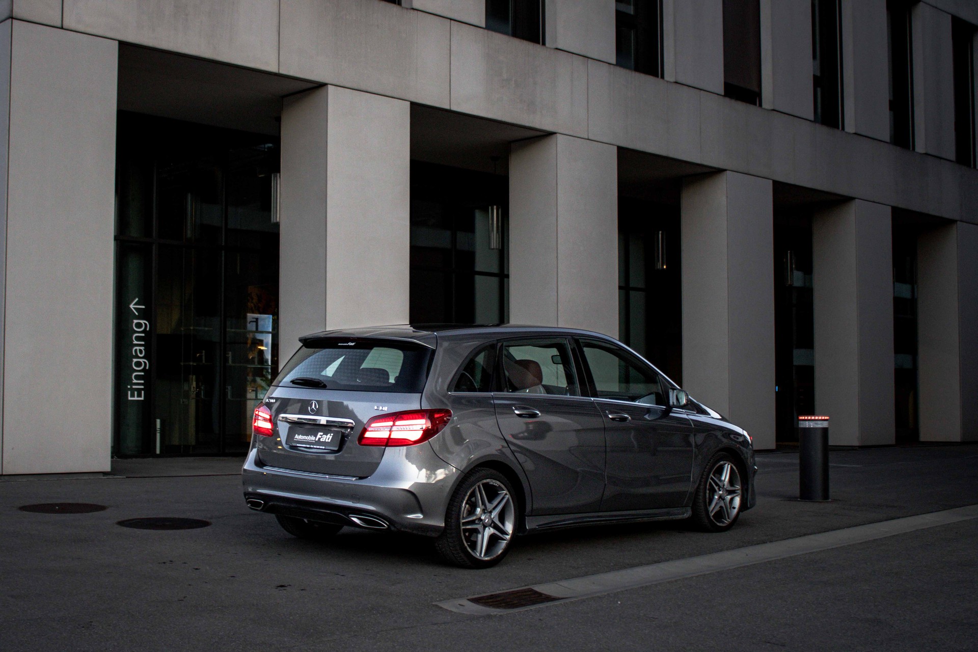 MERCEDES-BENZ B 200 CDI AMG Line 7G-DCT-image-5